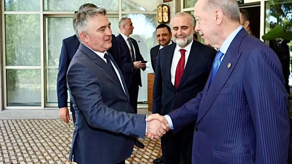 Komšić čestitao Dan Republike Turske i najavio susret s Erdoanom: “Dodatno ćemo osnažiti naše odnose”