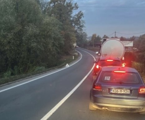 Autobus sletio s ceste, više osoba povrijeđeno: Saobraćaj obustavljen u potpunosti