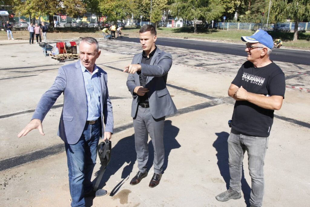Novi sportski poligoni u Lukavcu dio velikog ciklusa ulaganja  u školsku sportsku infrastrukturu