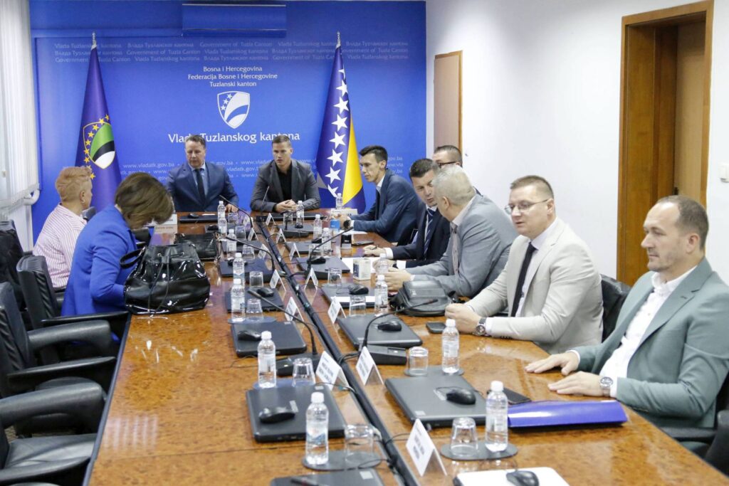 Vlada TK: Više od devet miliona KM za projekte „voda za sve“ (FOTO)