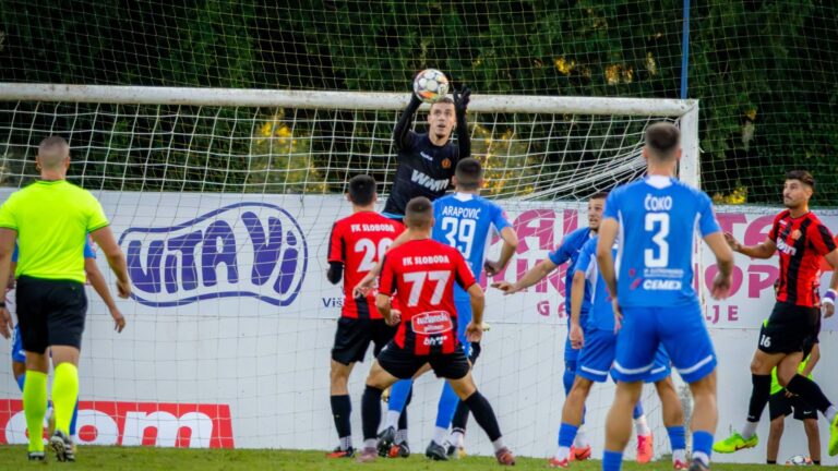 Sloboda i Stupčanica u derbiju kola. FOTO: FK Sloboda