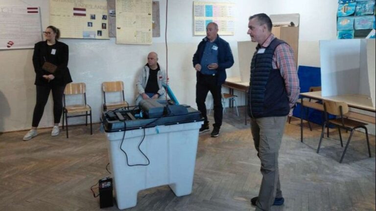 U Livnu otvorena sva biračka mjesta. Fena
