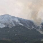Požarište na Čvrsnici i dalje aktivno, širi se odronjavanjem gorućih panjeva i podzemnim žilama
